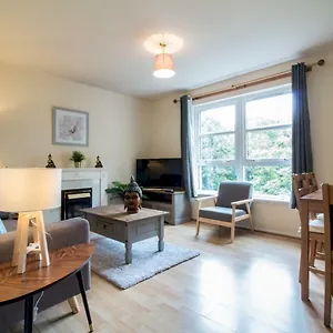 Bright & Tranquil Near Centre With Free Parking! Apartment Edinburgh